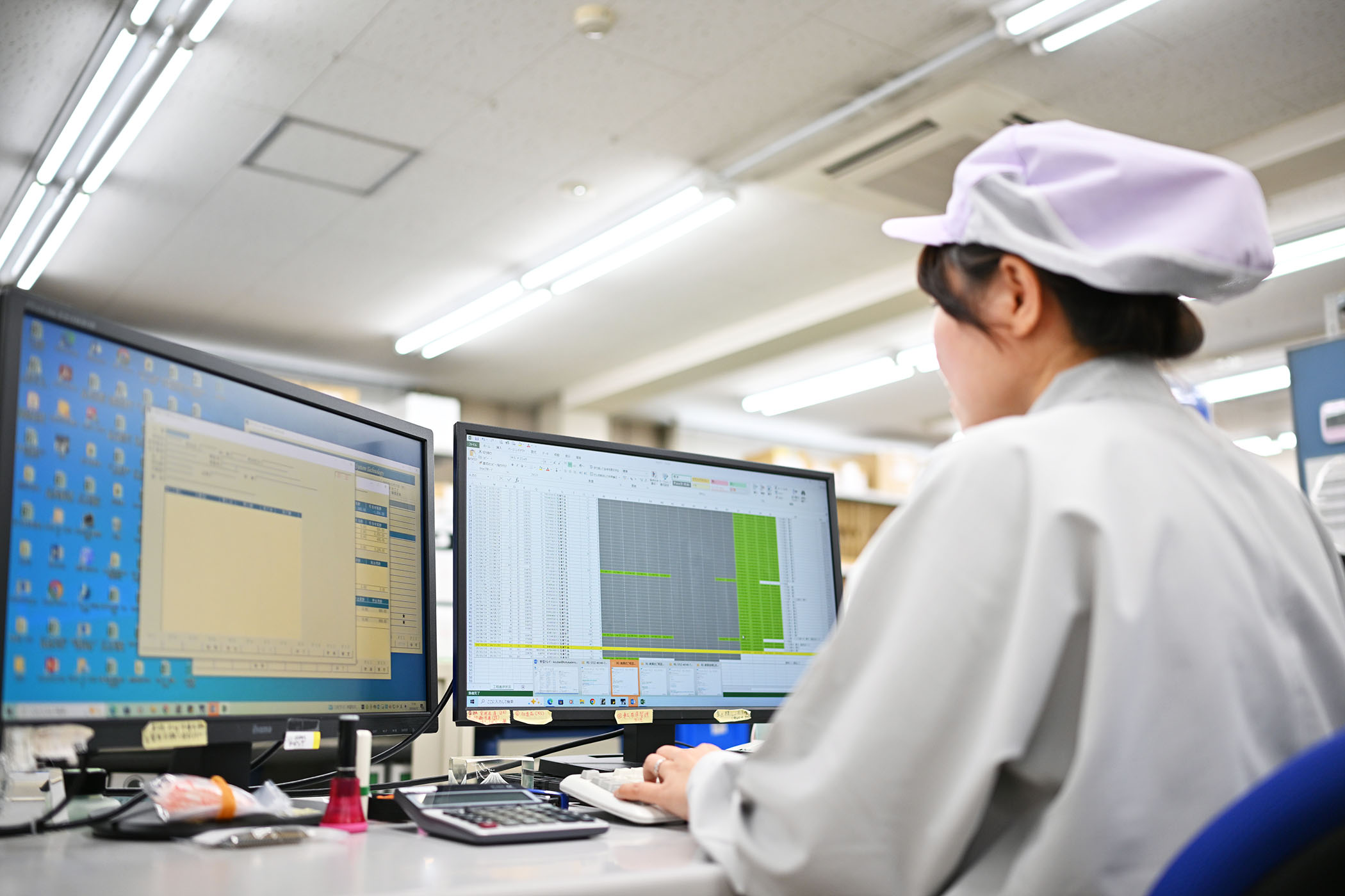 調達風景 | 部品調達 本社/資材部 | 戸塚電子工業
